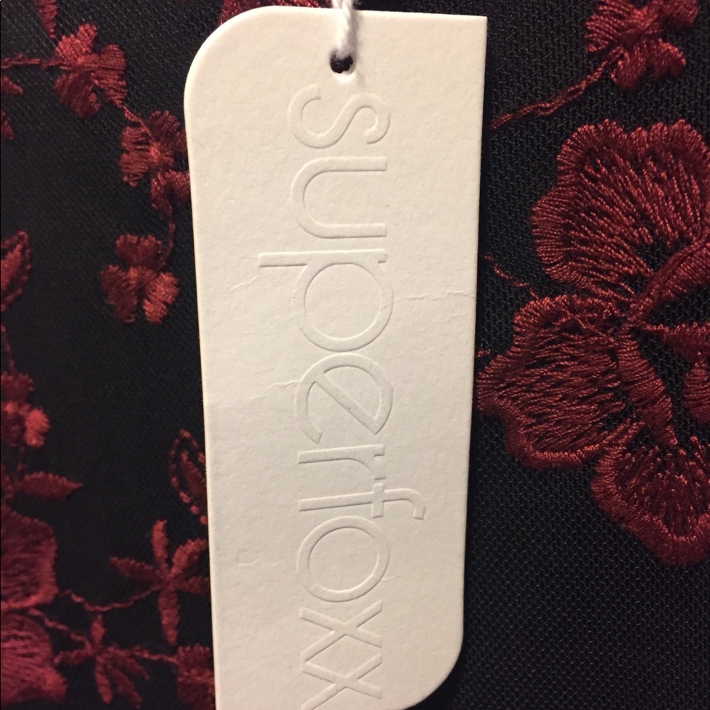 Superfoxx Dress - Picture 6 of 7
